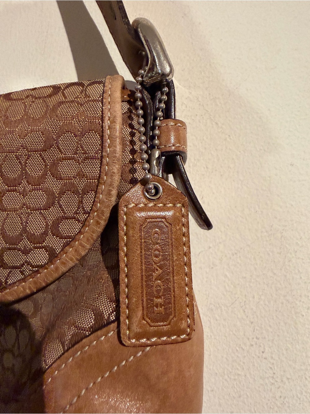 Coach soho Tan and Brown Signature Canvas Shoulder Bag 6818 - Picture 7 of 11